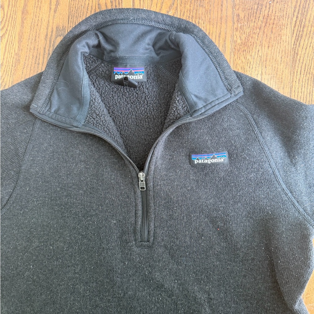 Patagonia Black Sherpa Fleece Jacket with Multicolor Logo Women’s Medium
